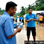 위기 대응 PR 사례 - Photorealistic crisis communication scene in Kuala Lumpur after severe monsoon flooding, a calm Mala...